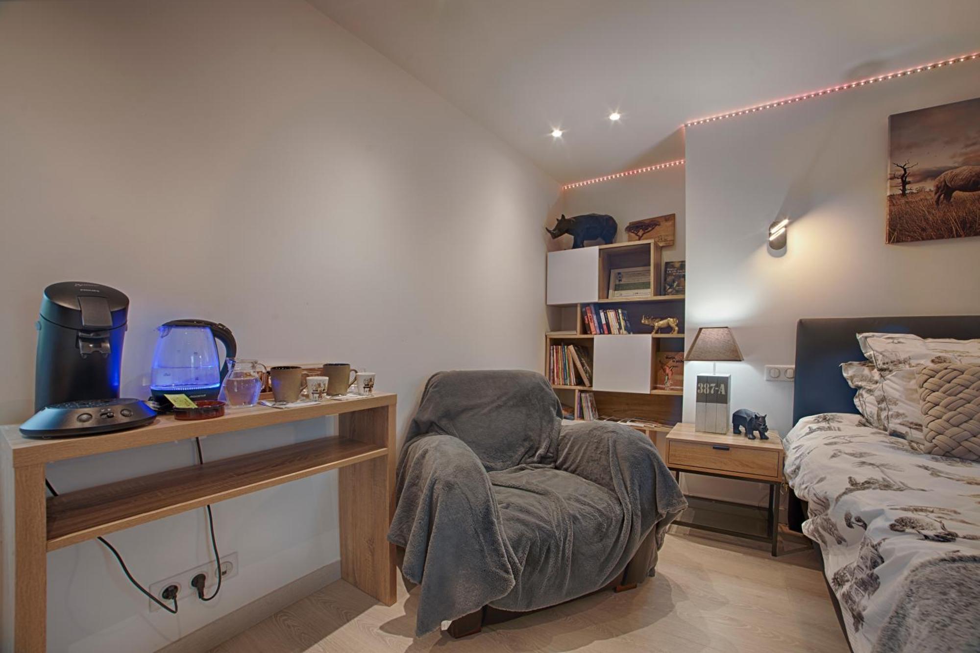 Ferme Des Petites Oreilles 4 Etoiles มงทิญญัก ภายนอก รูปภาพ